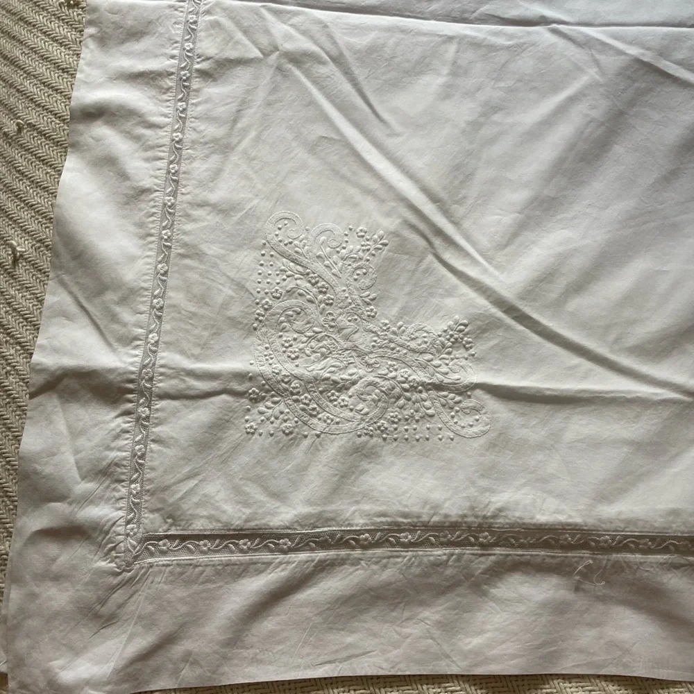 Sferra Bros Italian Egyptian cotton duvet cover hand embroidered floral lace.